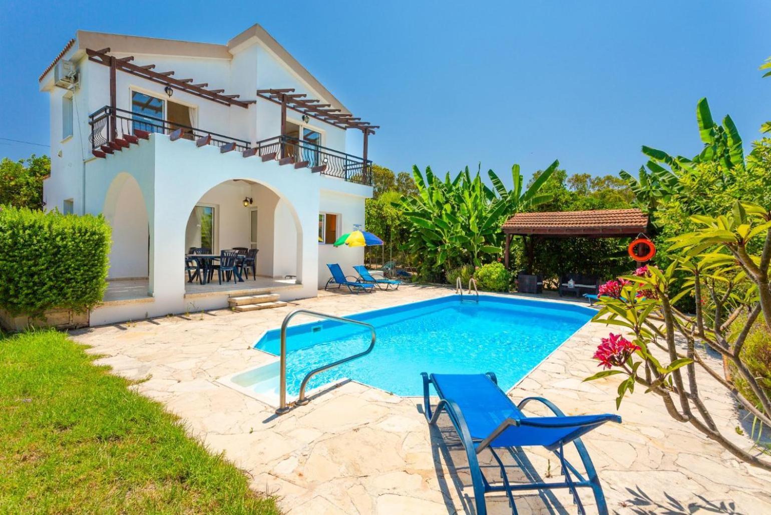 Sun Beach Villa Thio Polis Екстер'єр фото